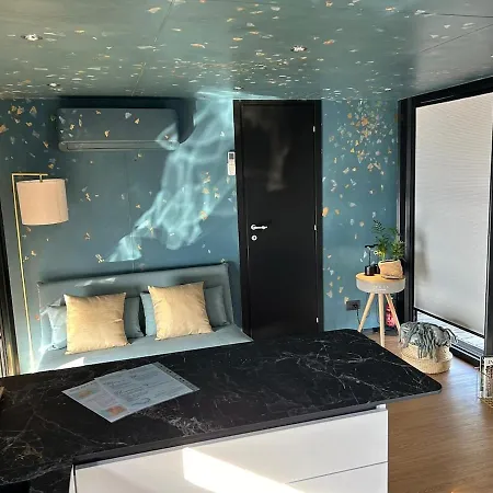 Πλωτό κατάλυμα Houseboat Dormire Sull'acqua Sesto Calende